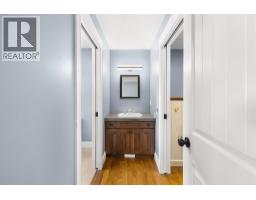 Foyer - 4390 40th Street, Creston, BC V0B1C1 Photo 15