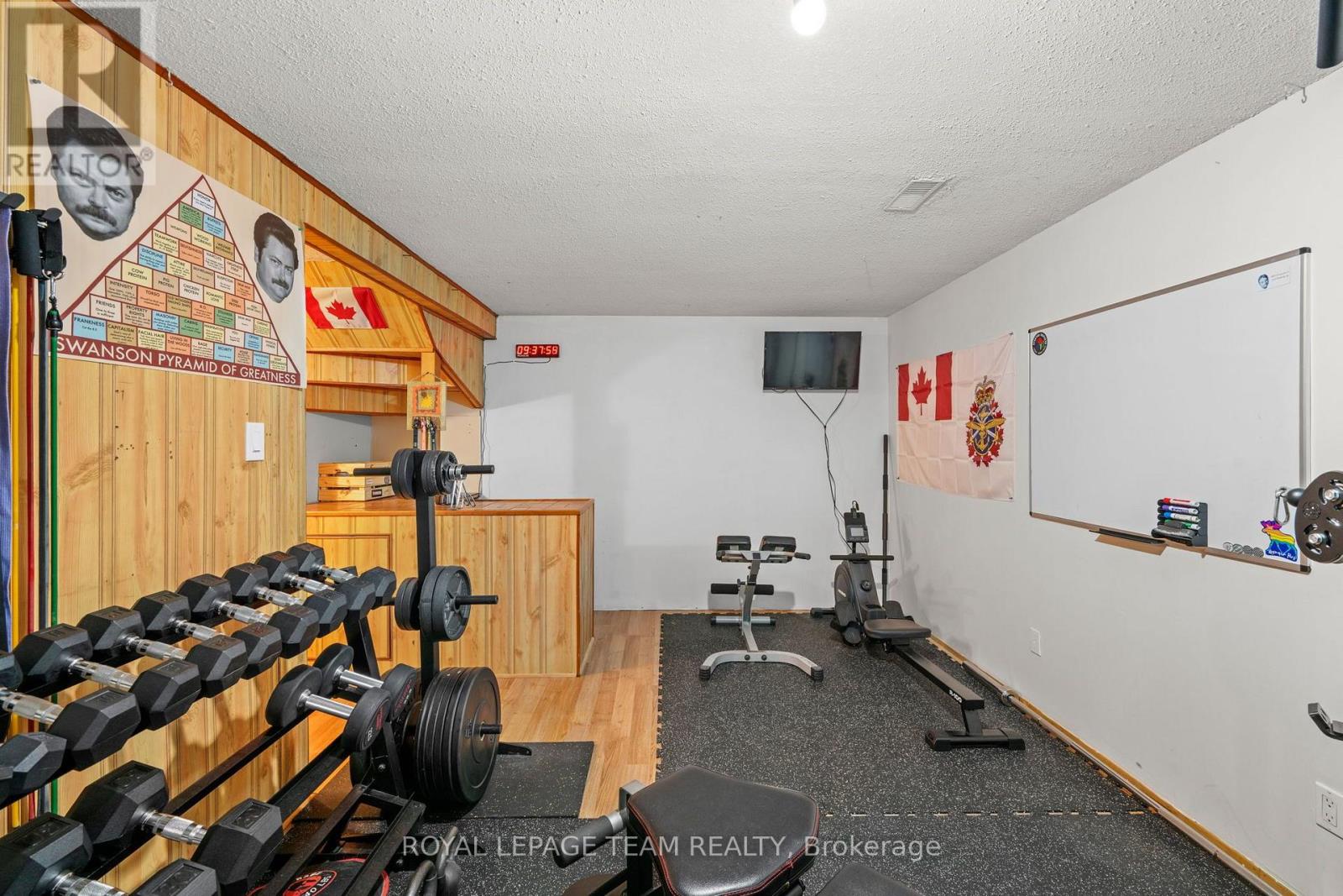 128 MCCLINTOCK WAY - 27