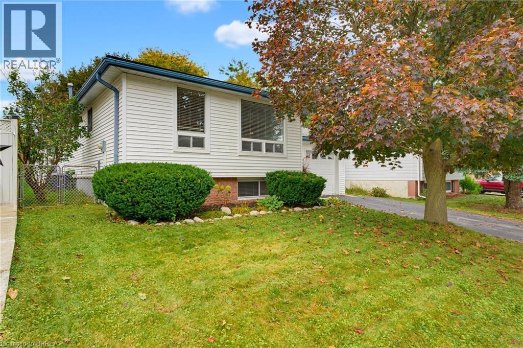 35 SCOTT Road — photo 2