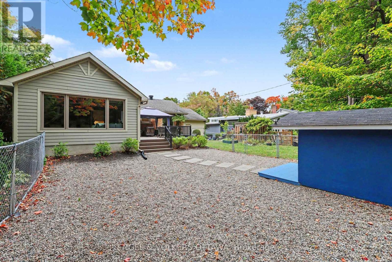 464 THESSALY CIRCLE - 37