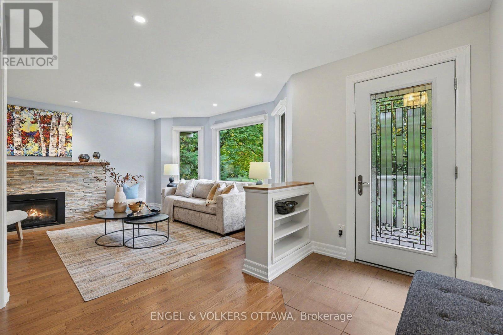 464 THESSALY CIRCLE - 6