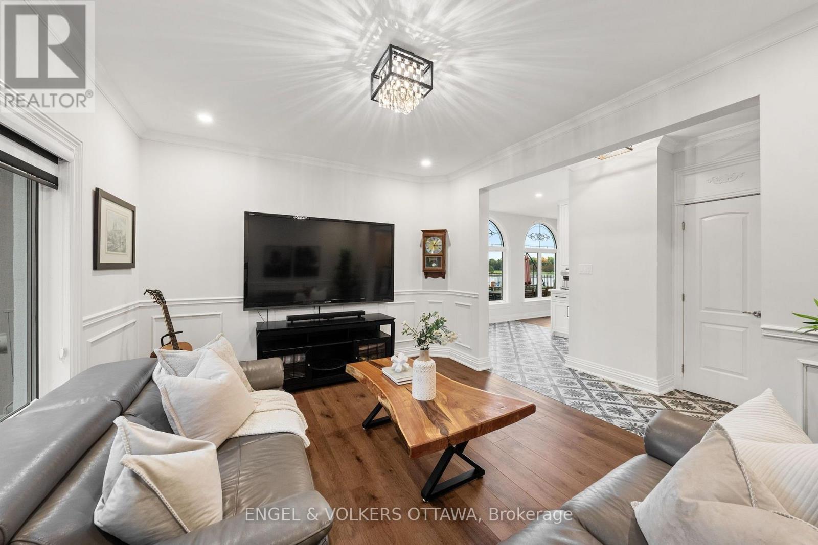 5833A RIDEAU VALLEY DRIVE N - 19
