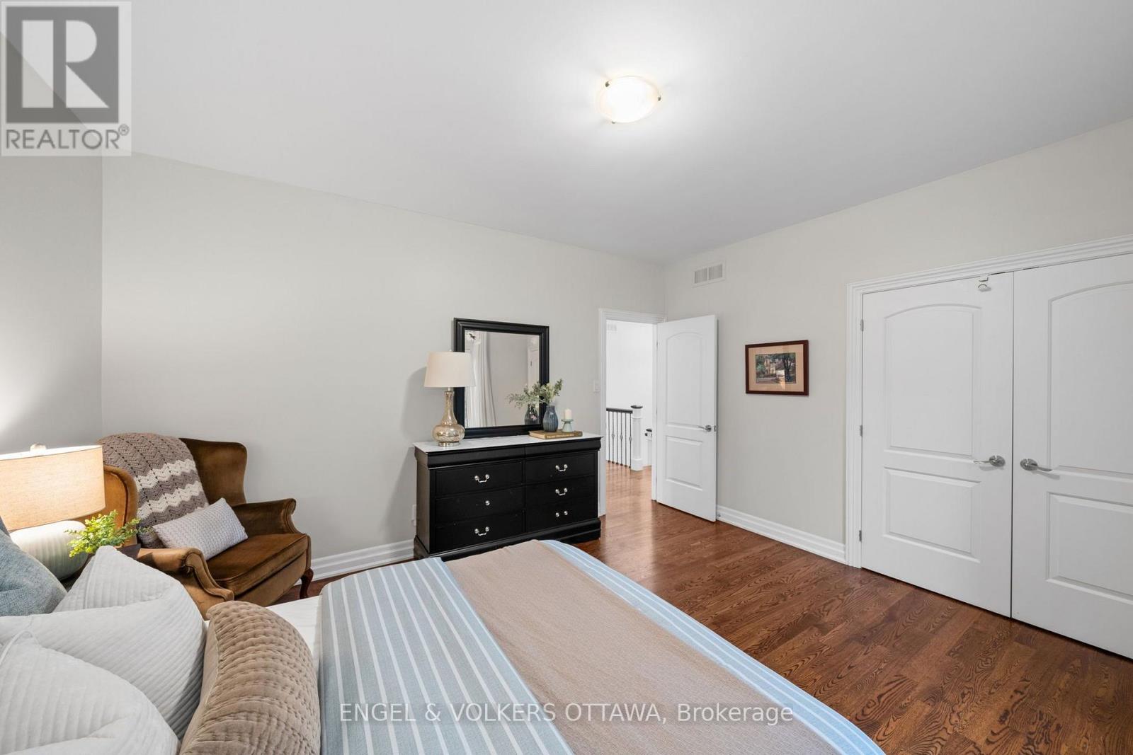 5833A RIDEAU VALLEY DRIVE N - 27