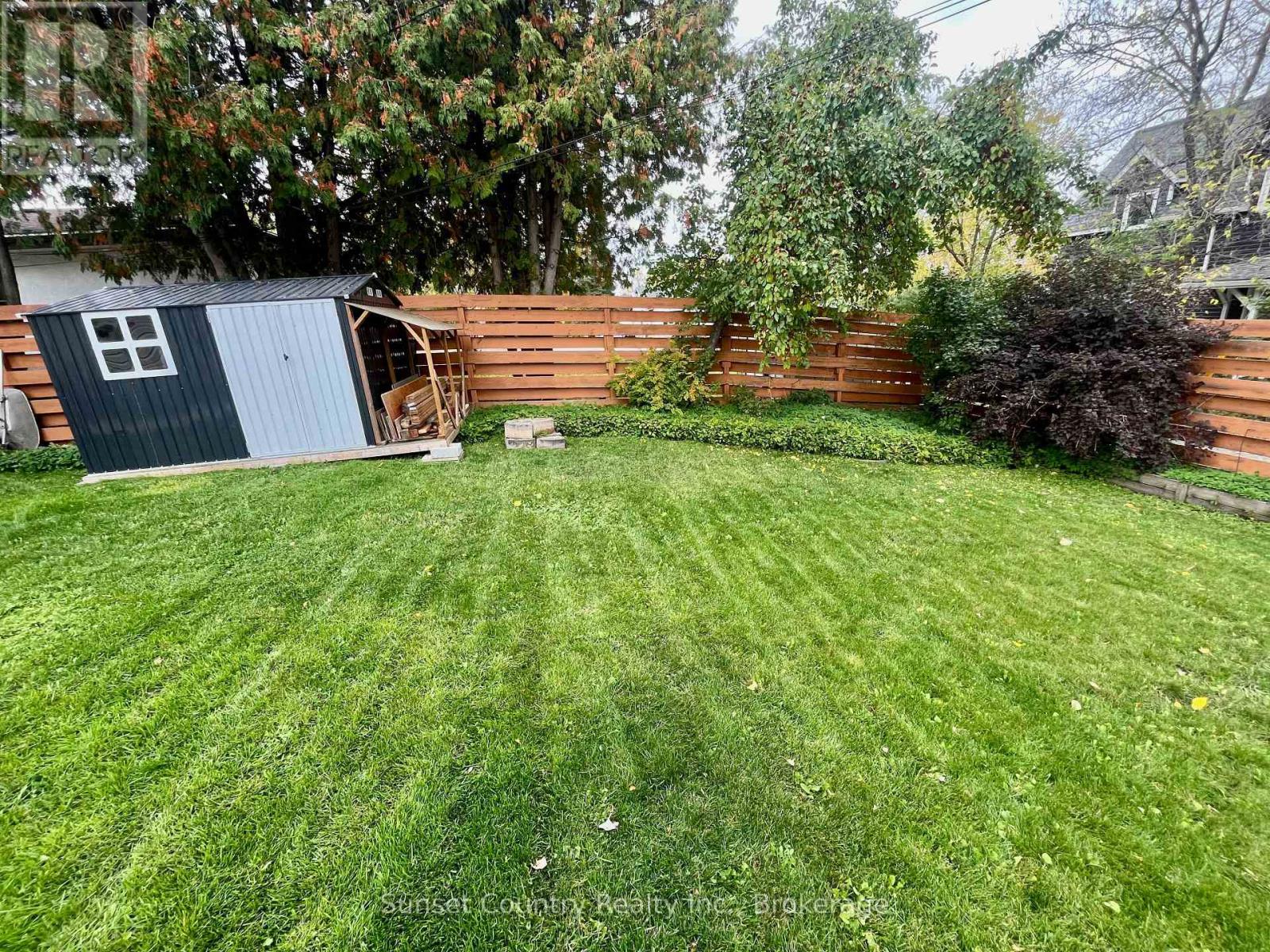 107 MORISON AVENUE - 26