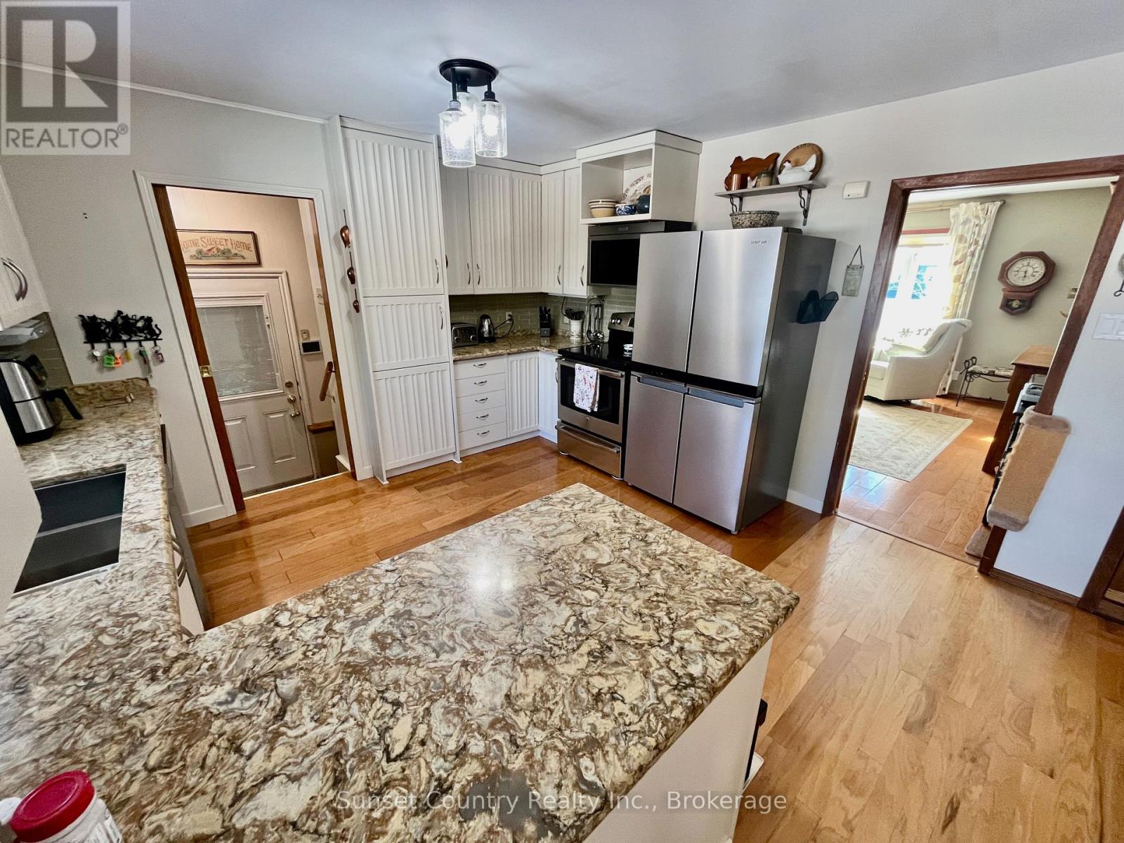 107 MORISON AVENUE - 6