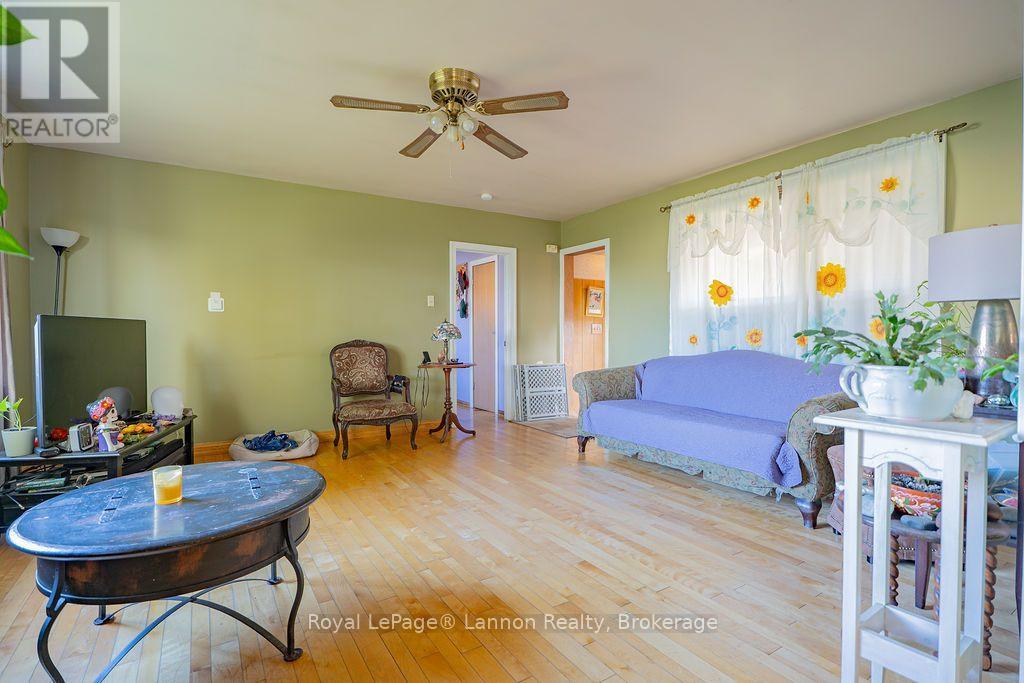 210 POWLEY STREET - Image 5