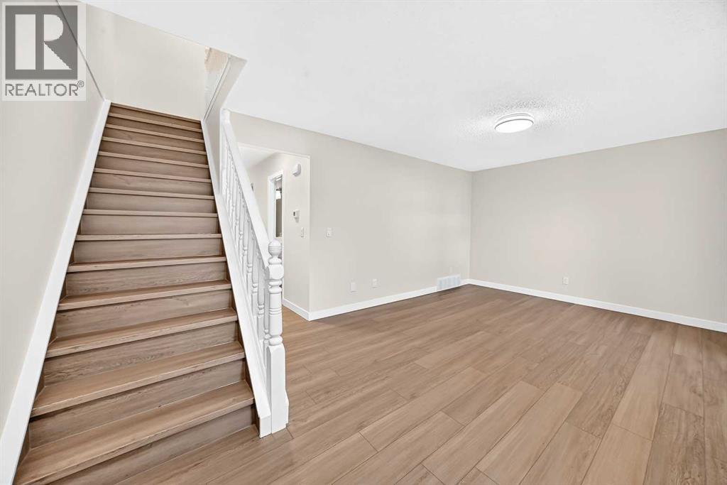 18 Dalhousie Crescent NW - photo 18