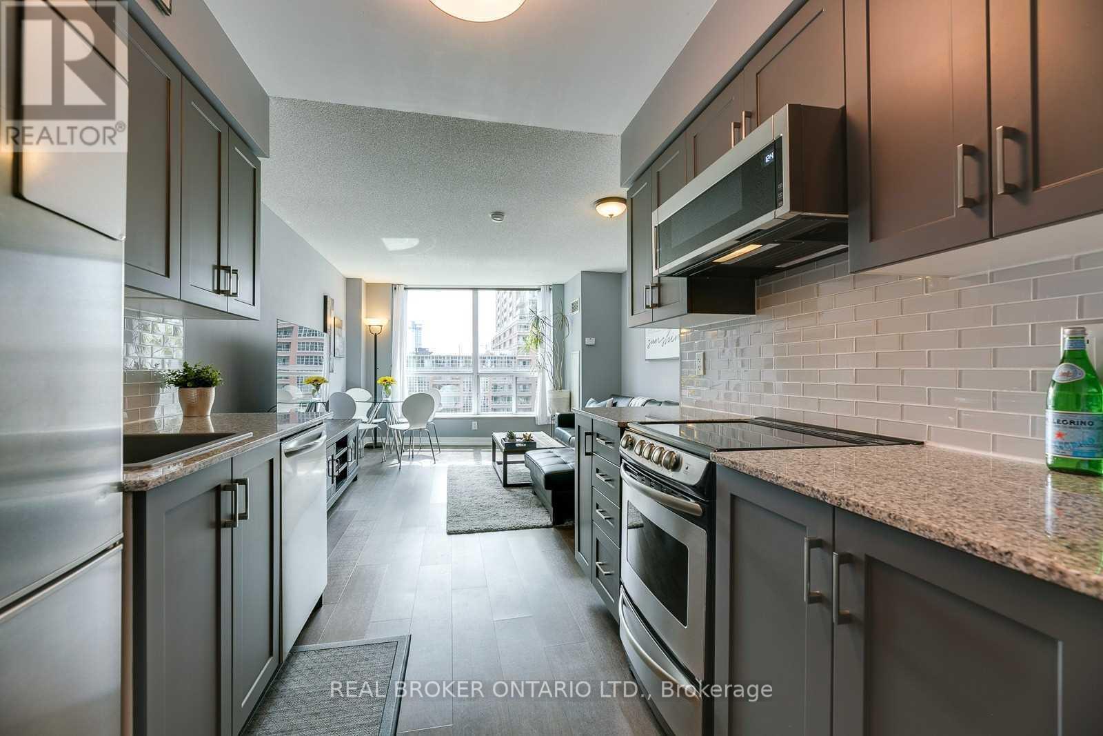 407 - 50 LYNN WILLIAMS STREET, Toronto (Niagara)
