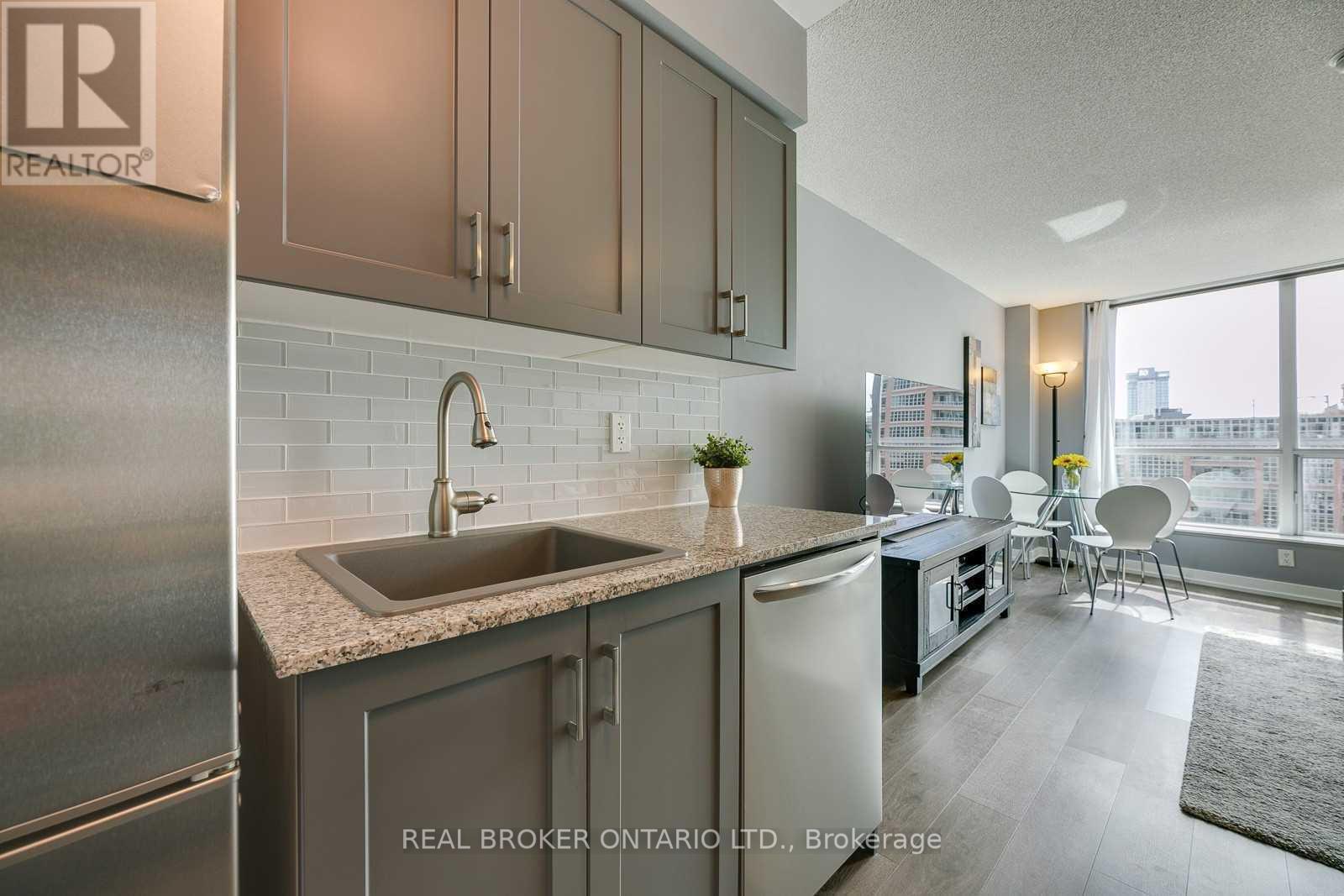 407 - 50 LYNN WILLIAMS STREET, Toronto (Niagara) — photo 4