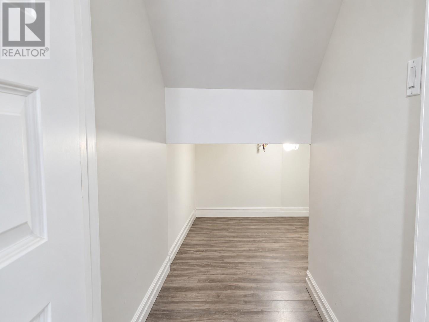 229 Marine Drive - 14