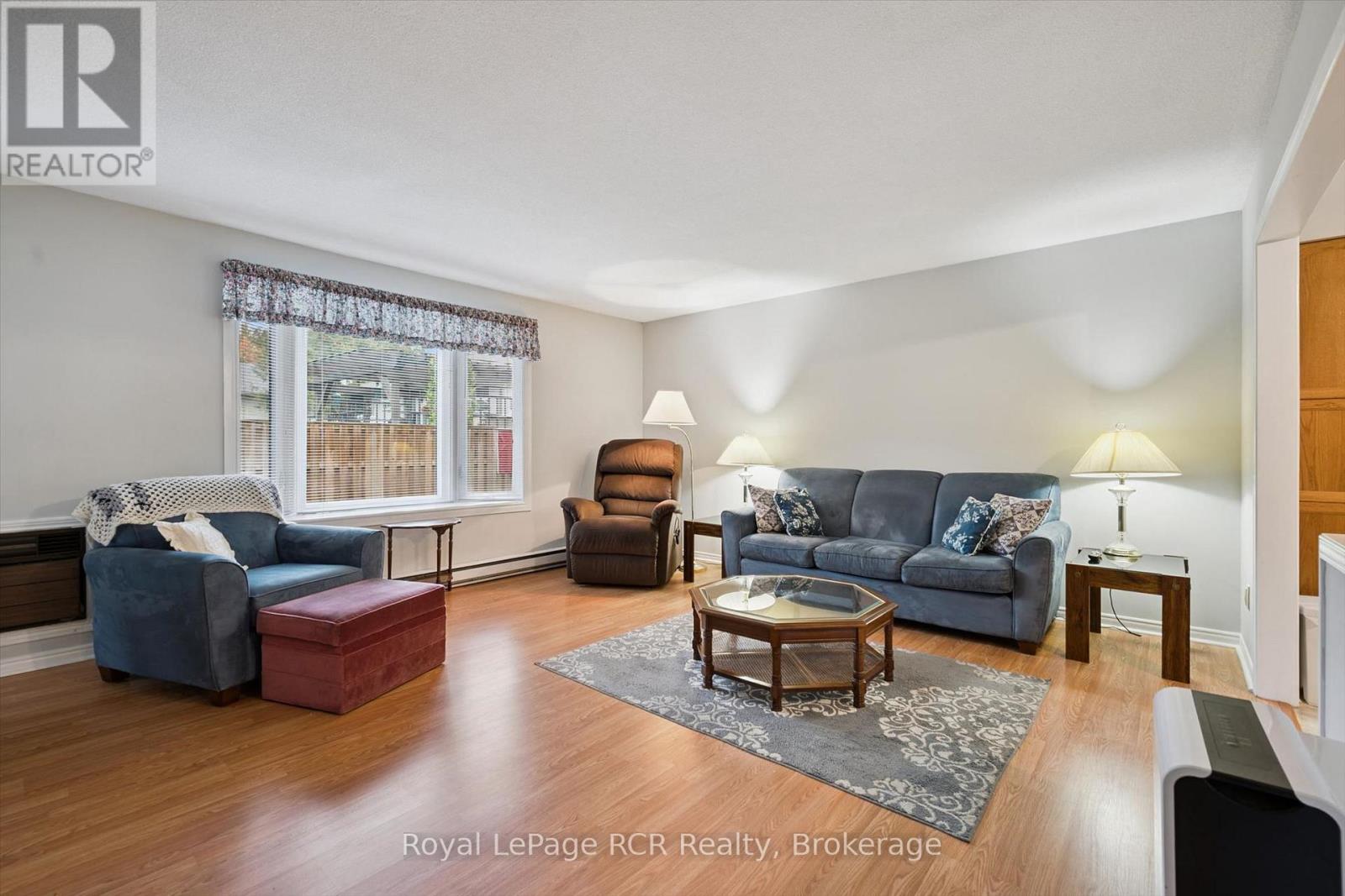 #105 497 BIRMINGHAM STREET W - 2