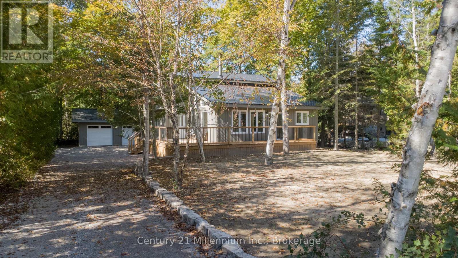 Property for sale at 40 ROLLING HILLS DRIVE