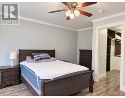 229 Marine Drive thumbnail 36
