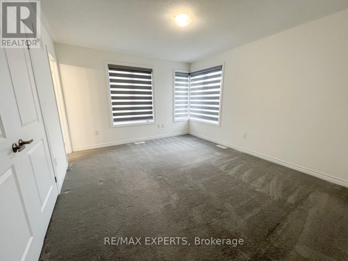 45 Del Ray Crescent — photo 17