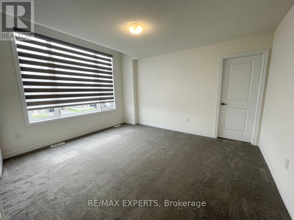 45 Del Ray Crescent — photo 16