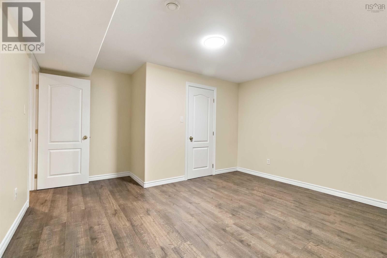 85 Haliburton Crescent - Image 38