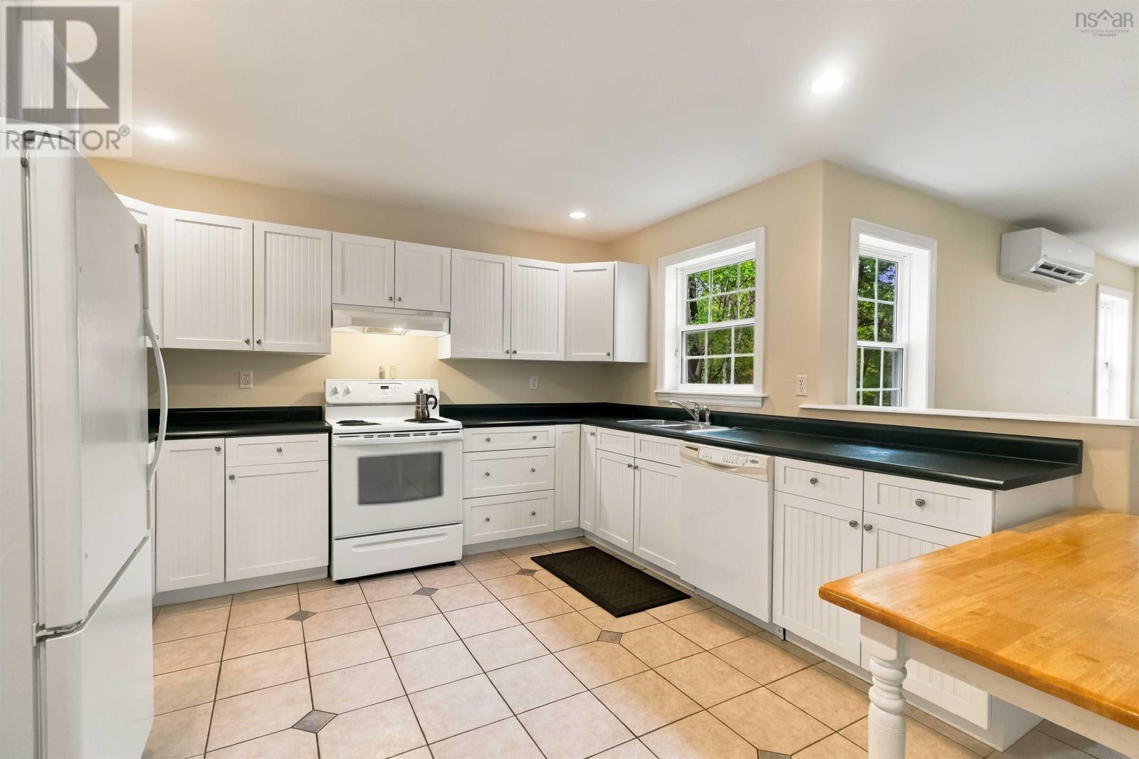 85 Haliburton Crescent - Image 13