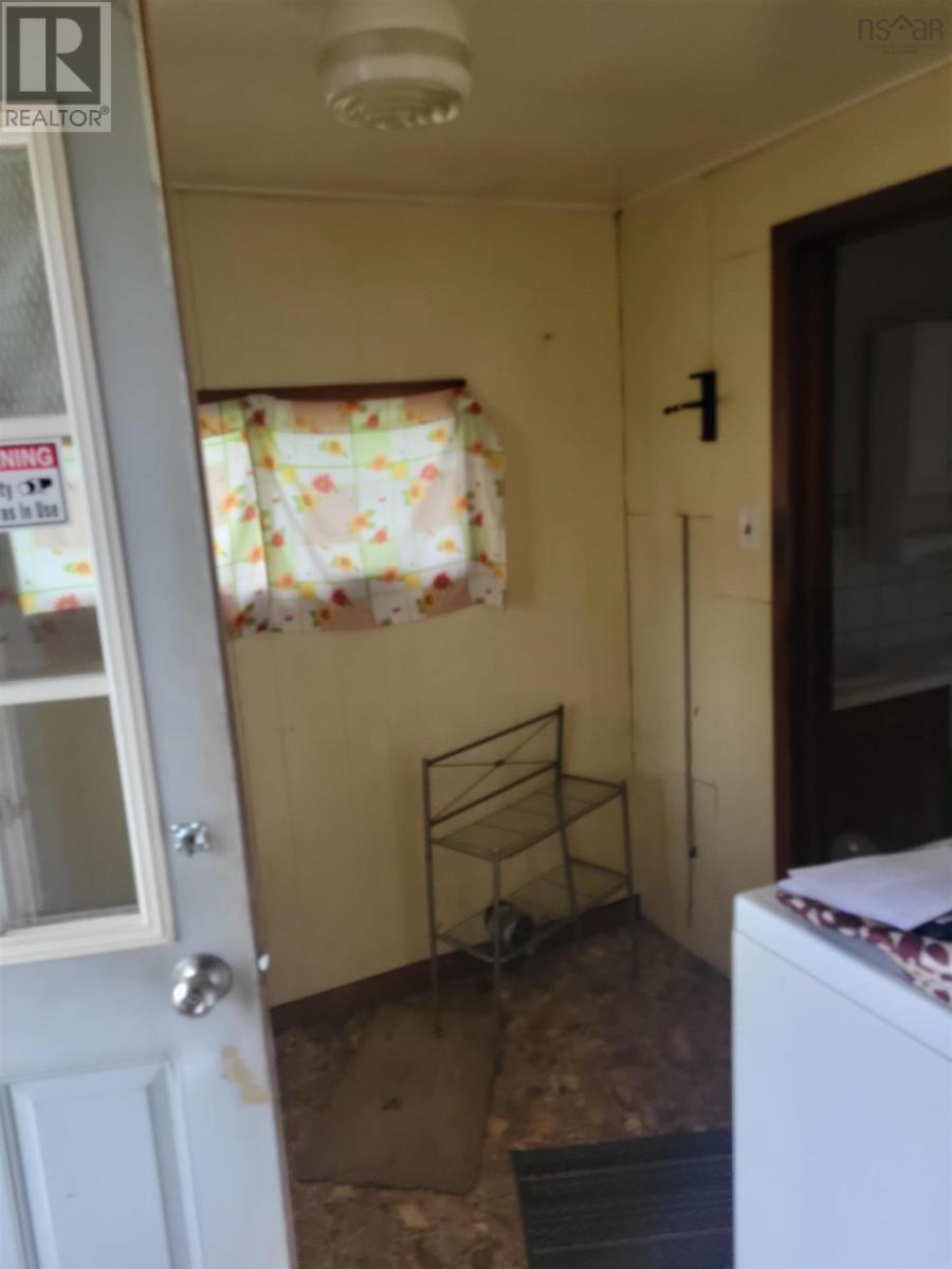 10418 Highway 224 - 7
