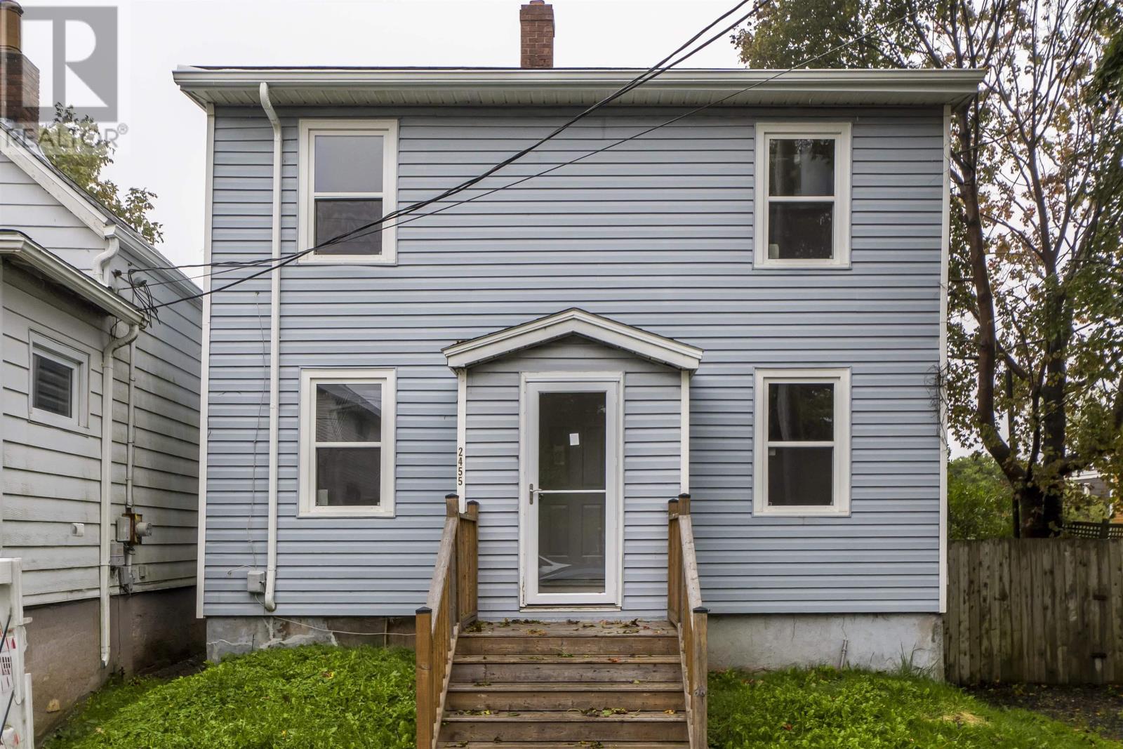 2455 Gladstone Street - 27