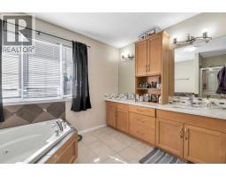 245 Springmere Way, Chestermere, AB T1X1P2 Photo 36