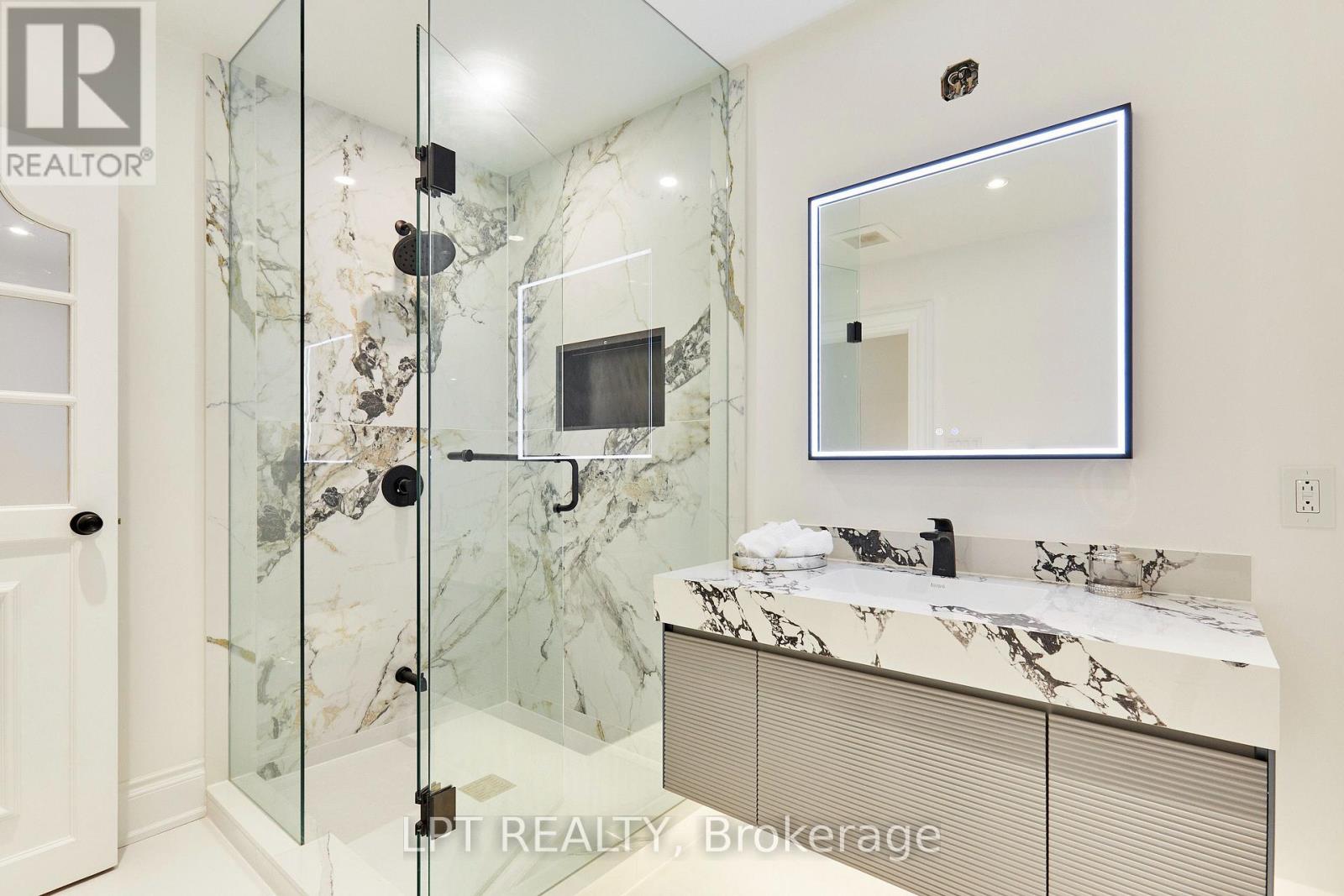 298 WEES ROAD - 25