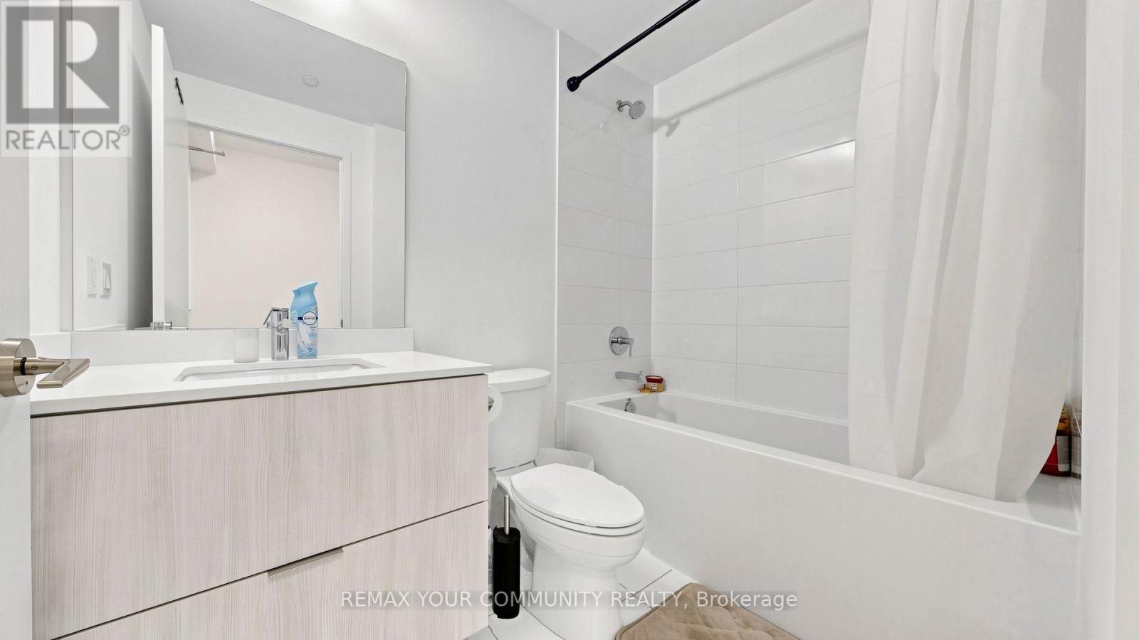 #524 2 DAVID EYER ROAD - 13