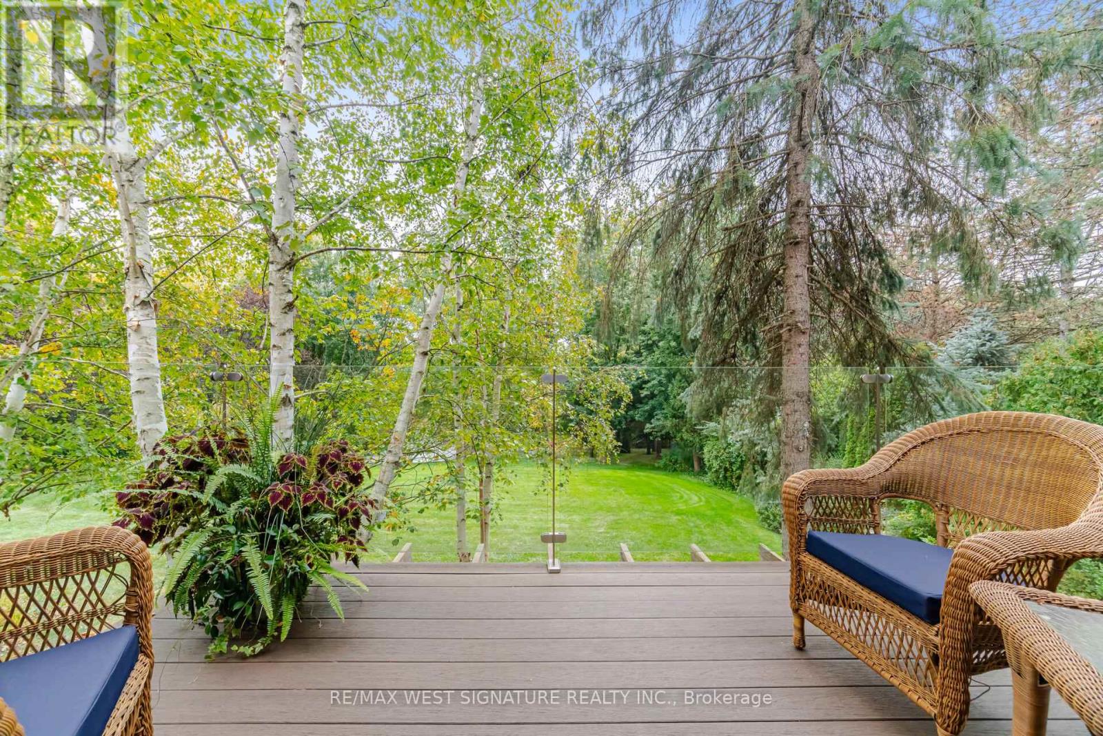 42 HEDGEROW COURT - 24