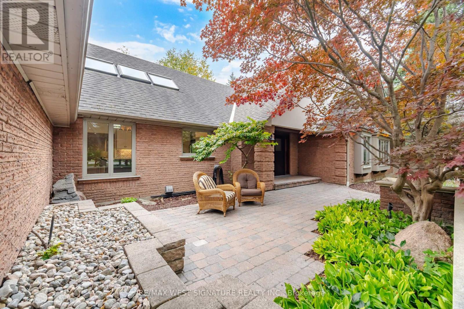 Photo of 42 HEDGEROW COURT