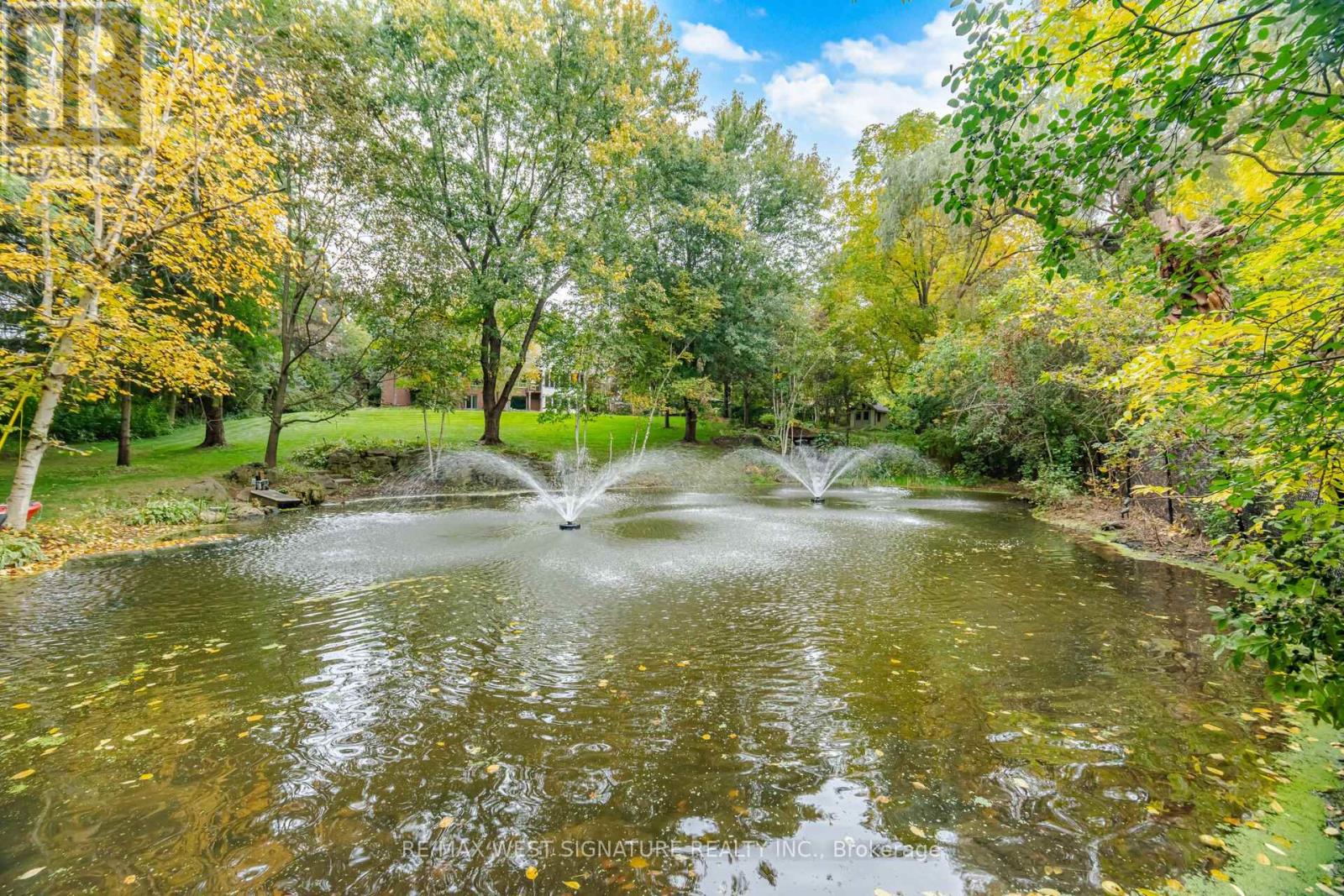 42 HEDGEROW COURT - 43