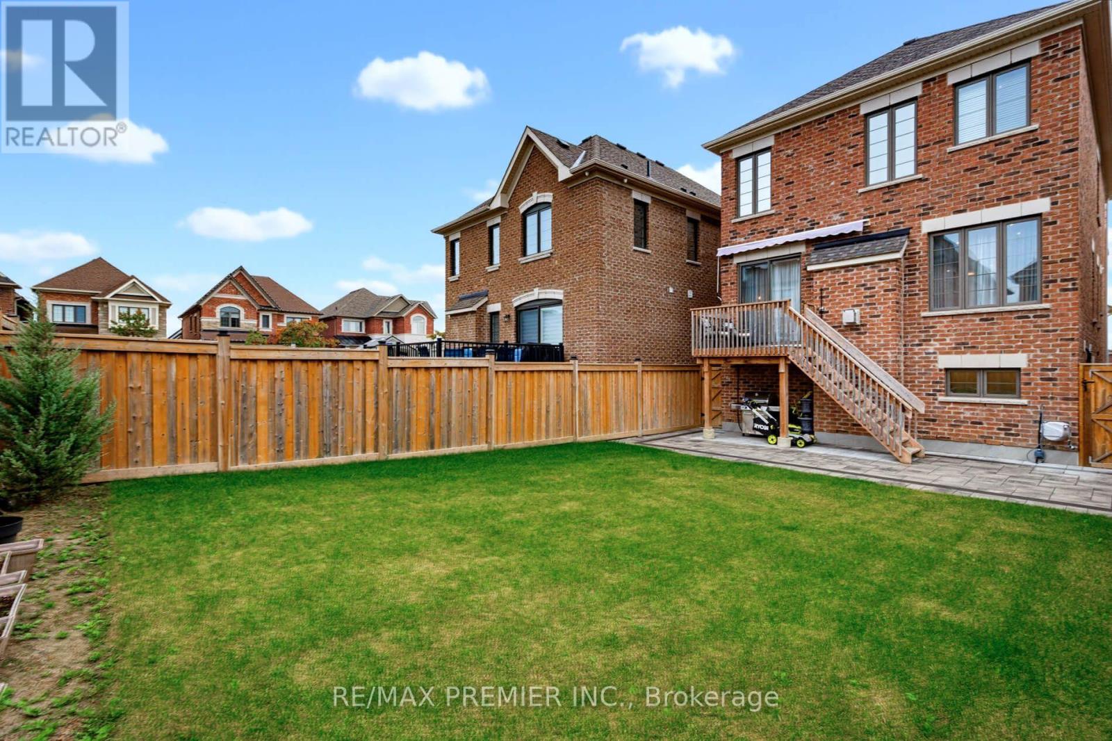 453 KLEINBURG SUMMIT WAY - 44