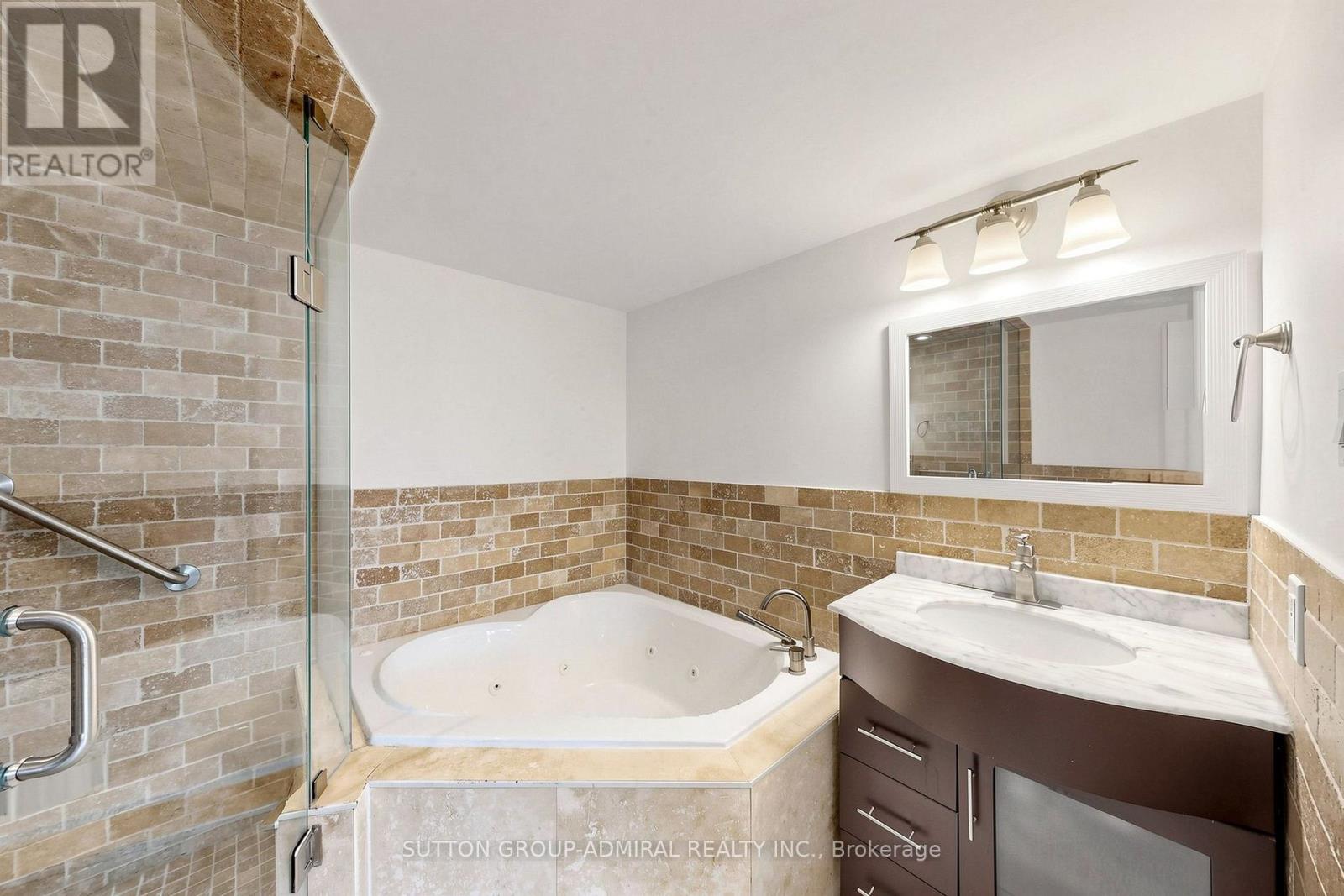 806- 7460 Bathurst Street, Vaughan, ON photo 19