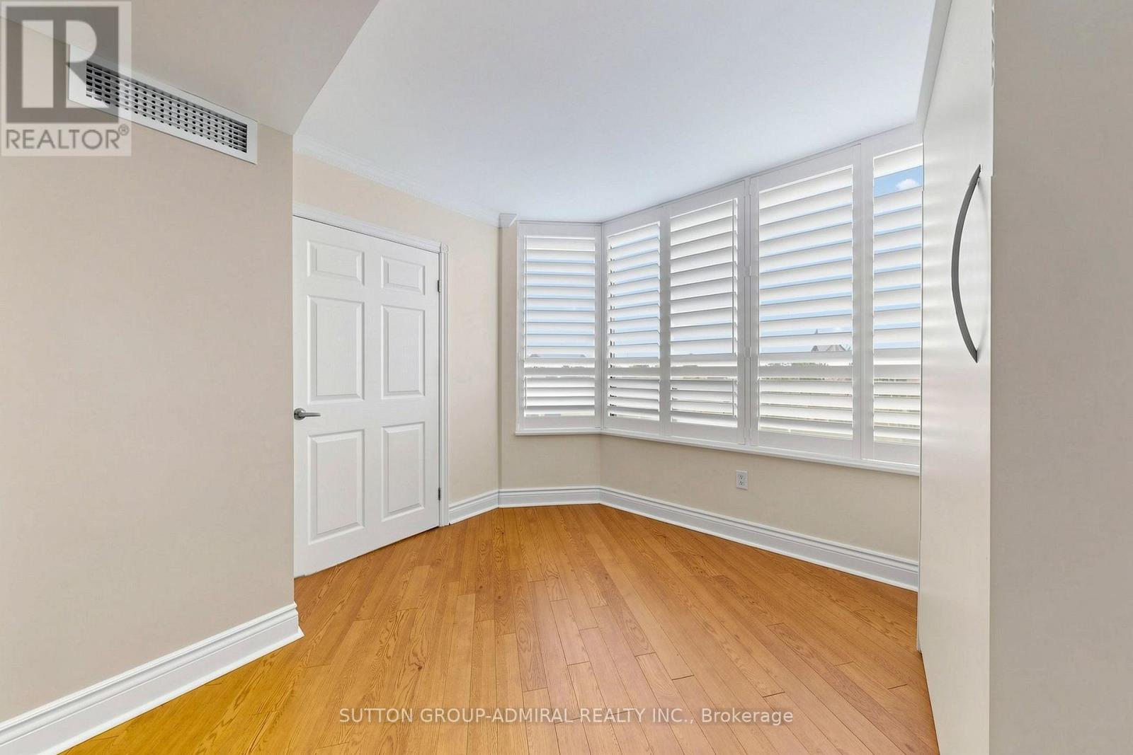 806- 7460 Bathurst Street, Vaughan, ON photo 21
