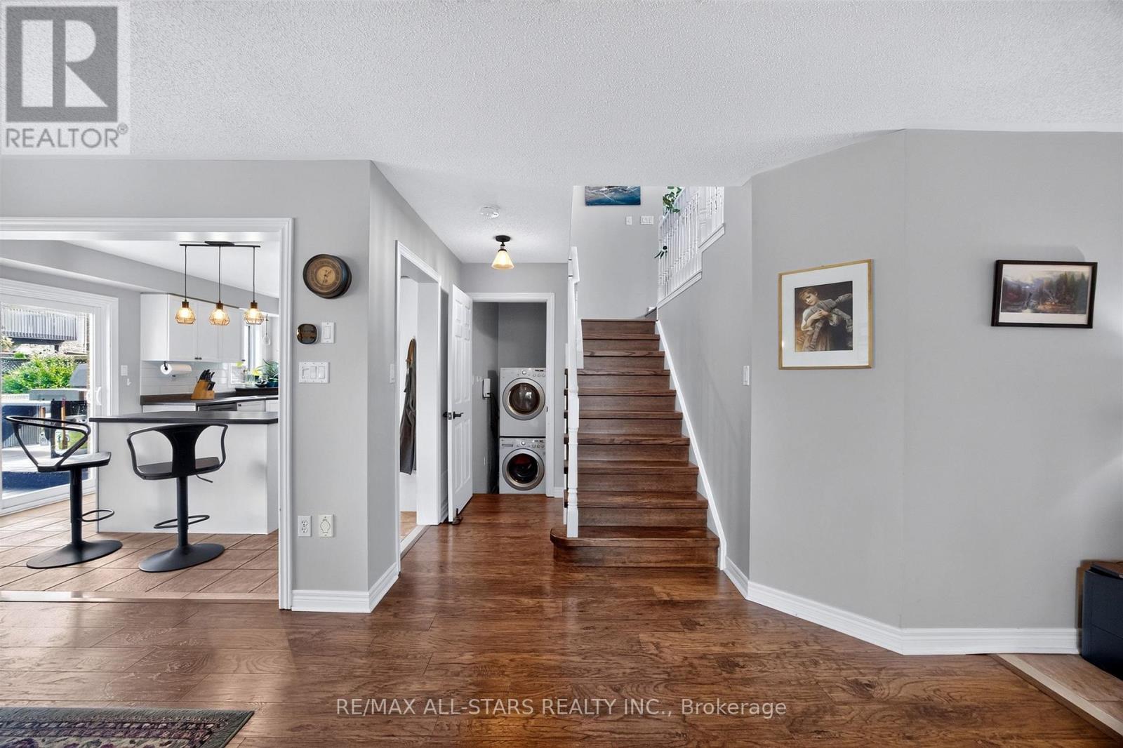 31 Country Lane, Barrie photo 15