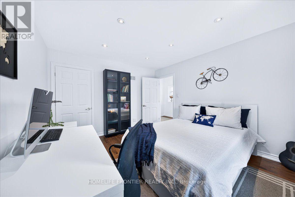 345 Windermere Avenue, Toronto, ON photo 27