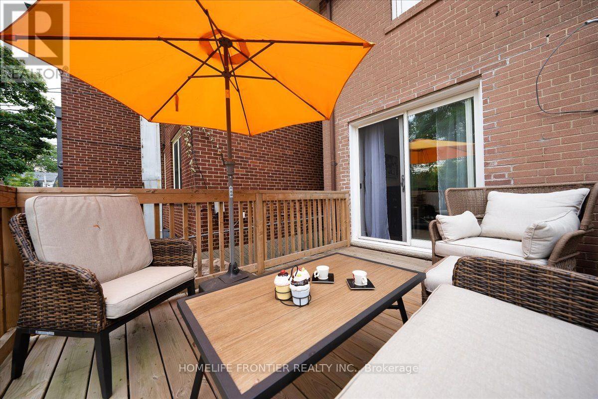 345 Windermere Avenue, Toronto, ON photo 43