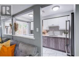 Bedroom 2 - 69 - 45 Wylie Circle, Halton Hills, ON L7G5M1 Photo 7