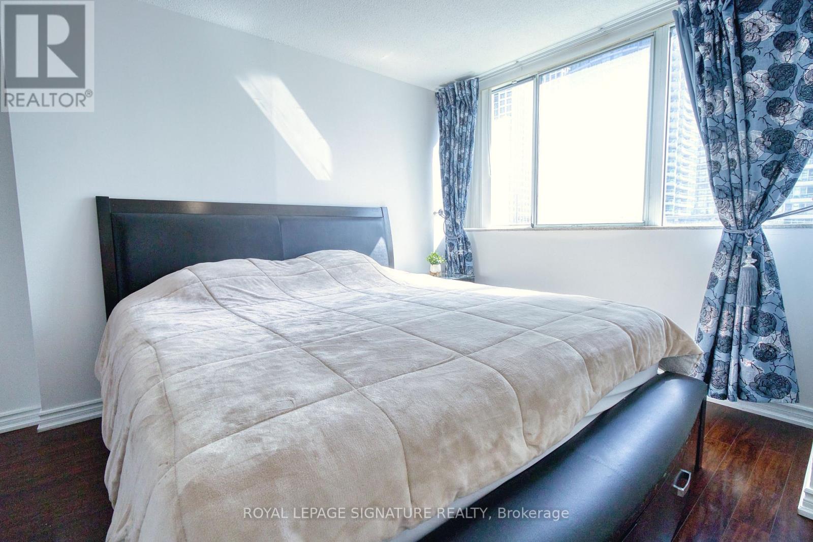 503- 3590 Kaneff Crescent, Mississauga, ON photo 23