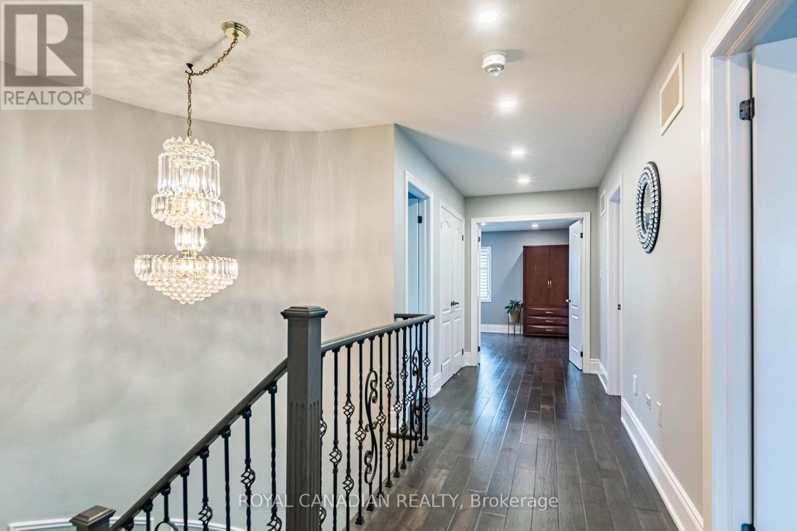 13 ISLAND GROVE - Image 21
