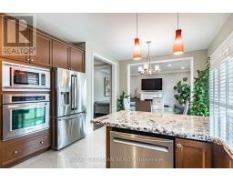 13 Island Grove, Brampton, ON L6X0W6 Photo 17