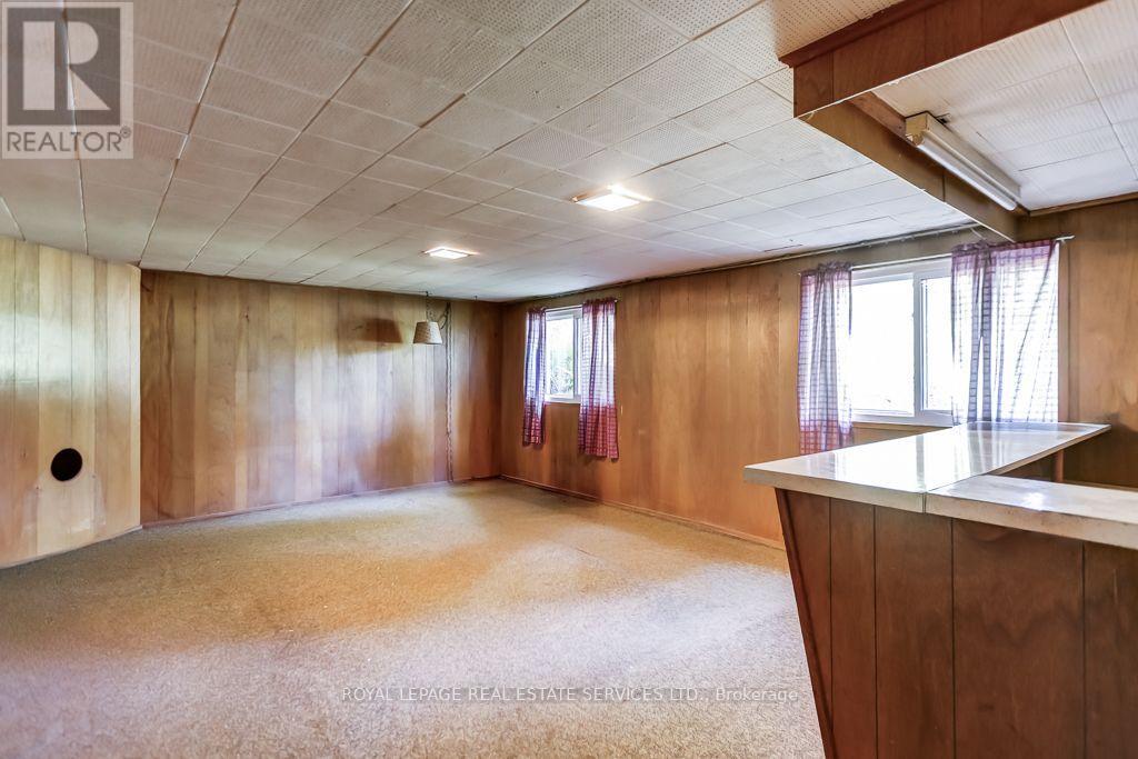 1463 GARNET AVENUE - 13