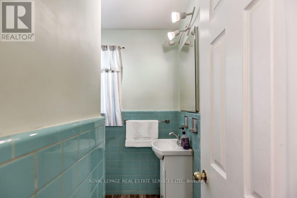 1463 GARNET AVENUE - 14