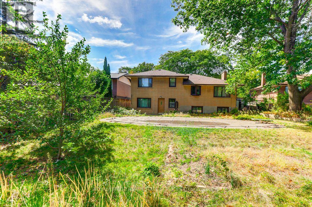 1463 GARNET AVENUE - 19