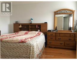 Bedroom 3 - 5590 Loonlake Avenue, Mississauga, ON L5V2E2 Photo 7