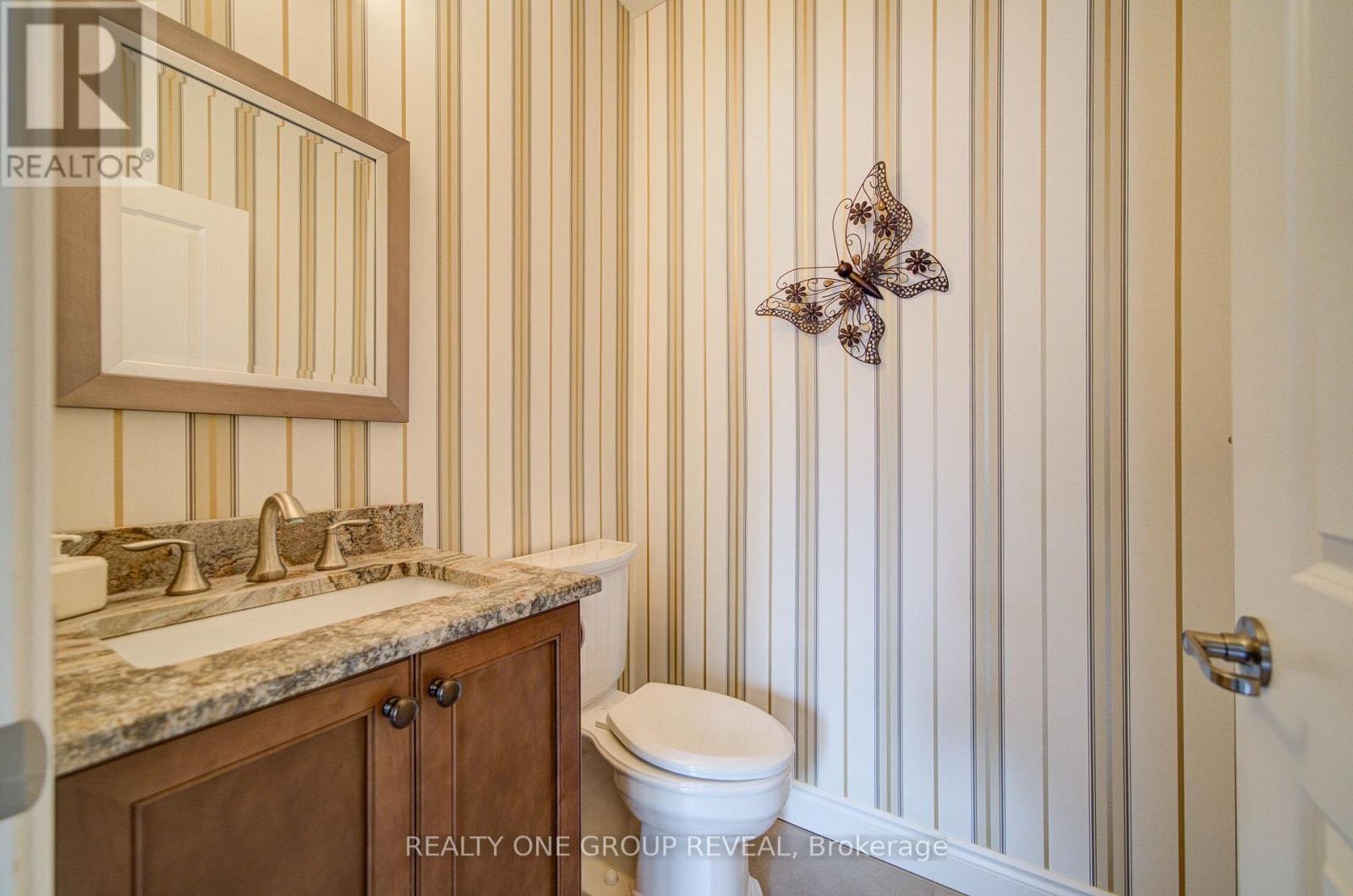 #21 30 CEDAR STREET - 28
