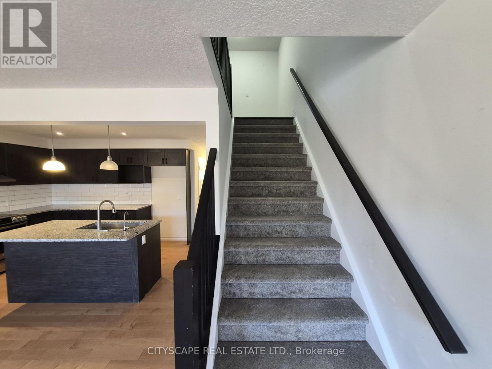 #16 125 HOLLYBROOK TRAIL - 12