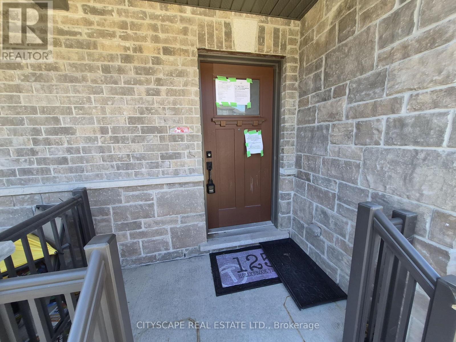16 - 125 HOLLYBROOK TRAIL — photo 2