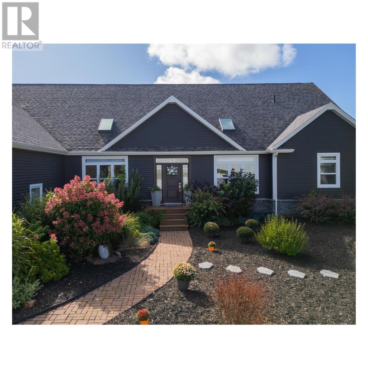 23 Paget Crescent - 2