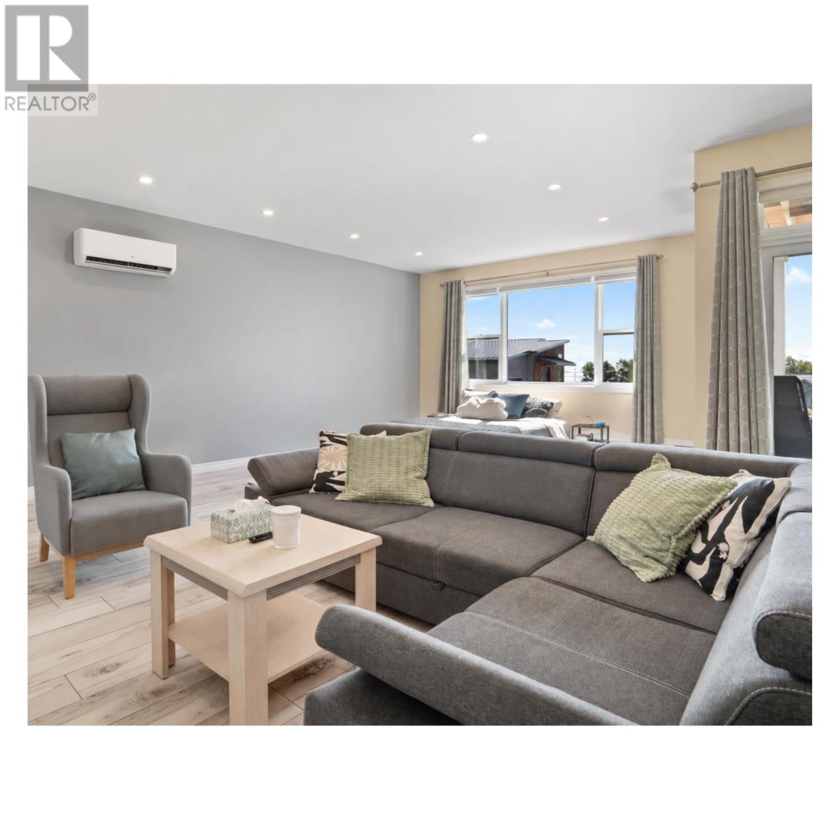 23 Paget Crescent - Image 43