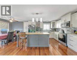 4pc Bathroom - 6501 39 Street, Lloydminster, AB T9V2W6 Photo 7