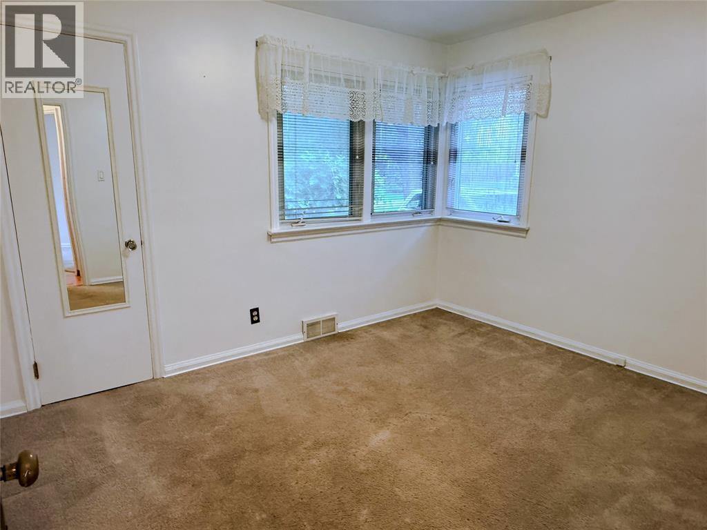 3168 CHURCH - 10